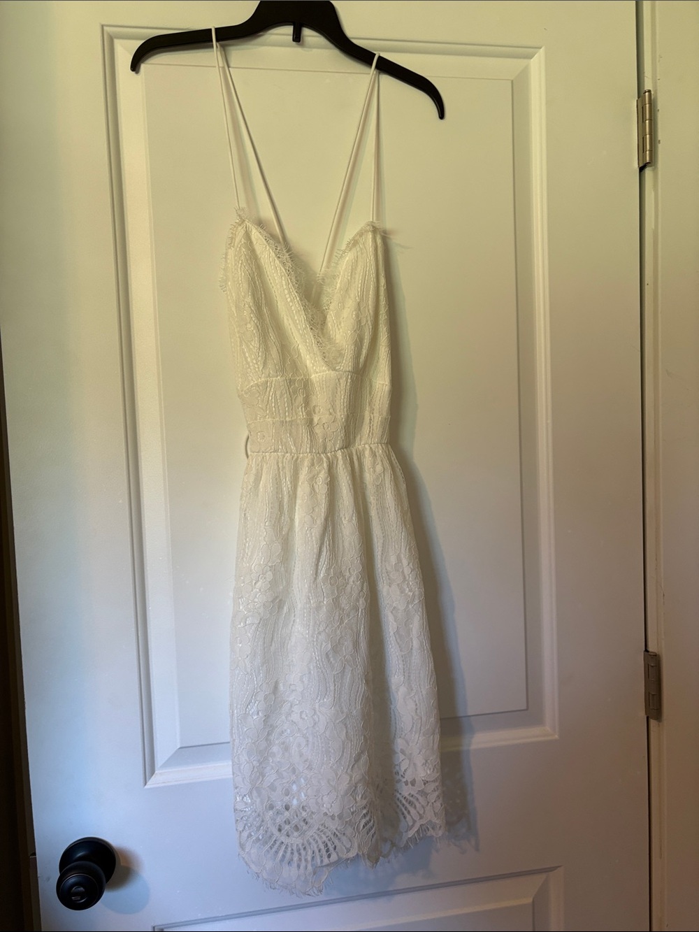 Nwt Elegant White Lace Spaghetti-Strap Dress